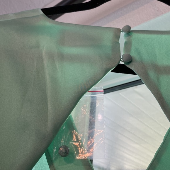 NWOT ASOS Design mint green cocktail midi dress, silky polysester, size 4 - Picture 9 of 9